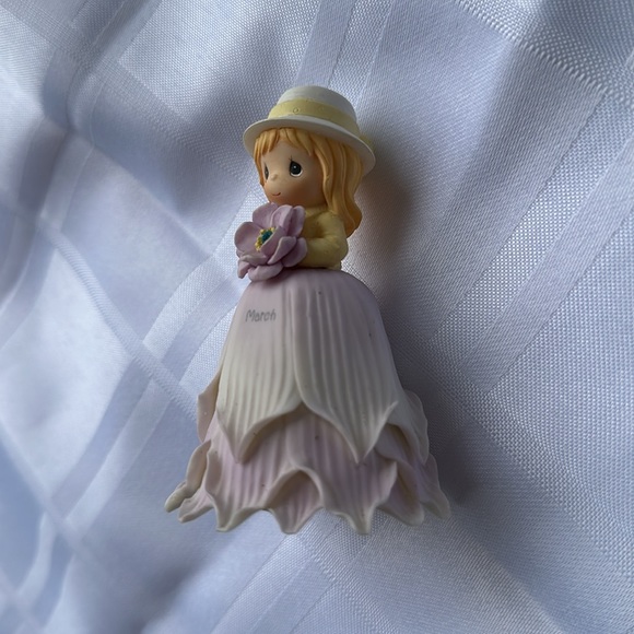 Vintage Y2K 2000 PMI Precious Moment Bell Month March - Picture 3 of 9